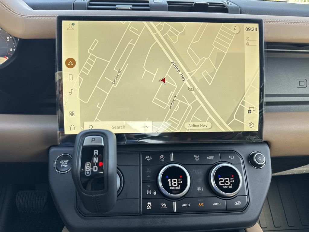 New 2026 Woolstone Green Land Rover S image 13
