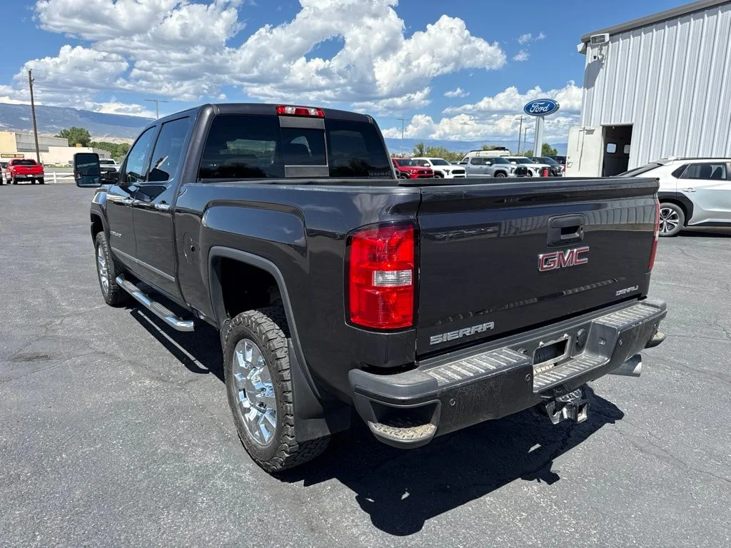 Used 2016 Iridium Metallic GMC Denali image 5