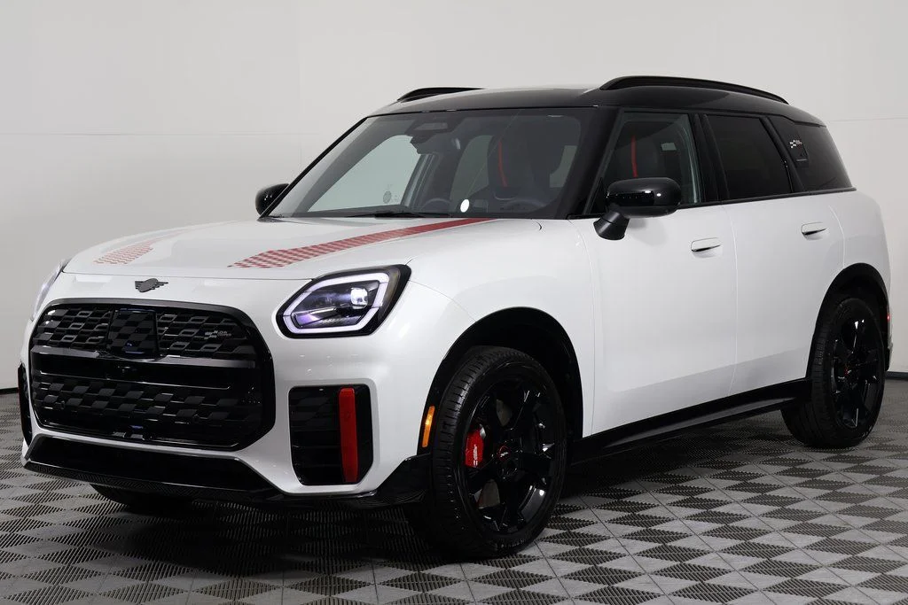 2026 MINI Countryman JCW ALL4's photo