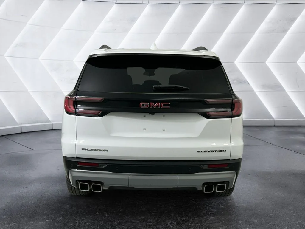 Used 2025 White GMC Elevation image 5