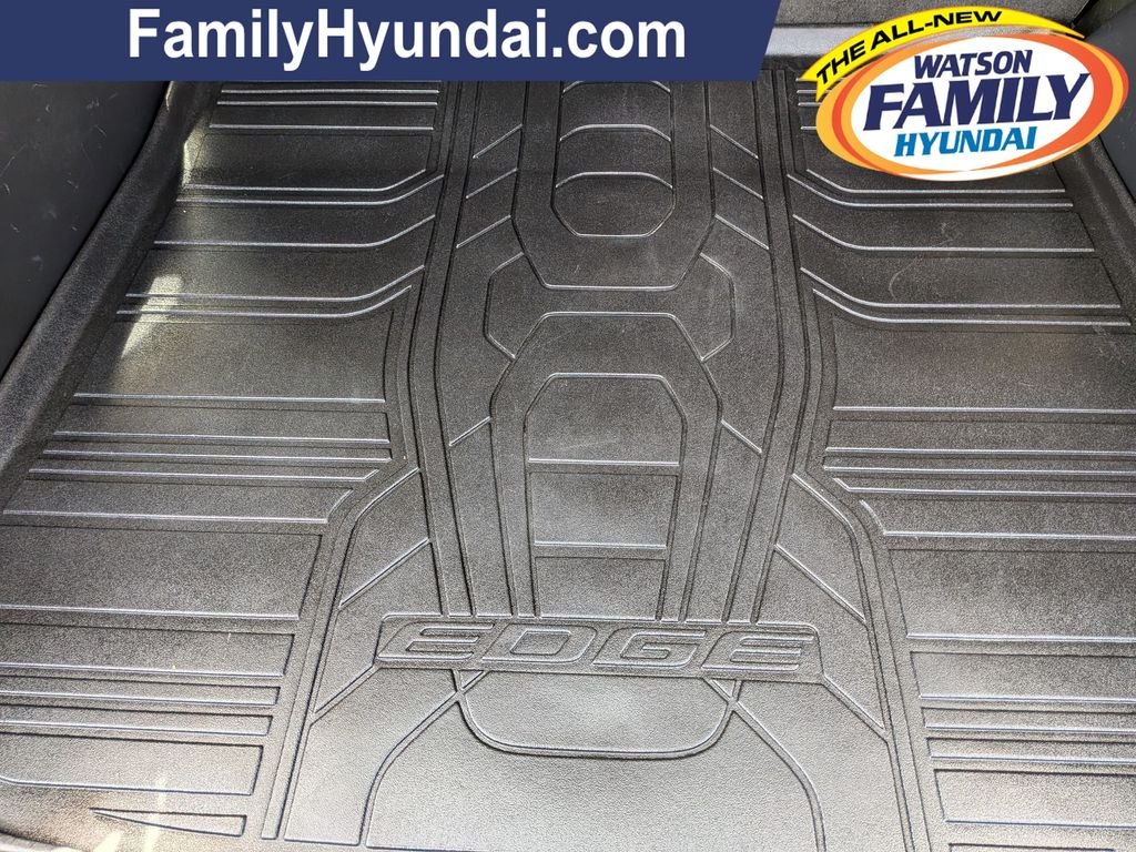 Used 2024 Gray Ford SEL image 23