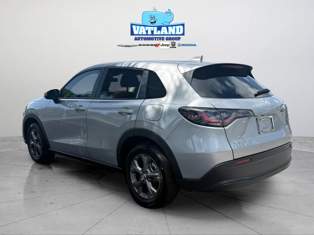 New 2027 Solar Silver Metallic Honda LX image 3