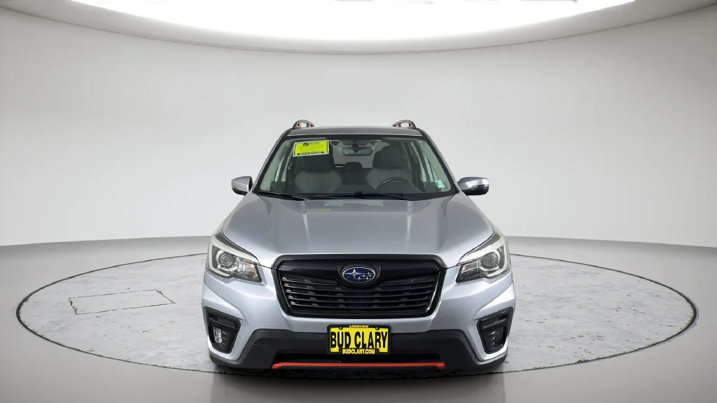 Used 2019 Silver Subaru Sport image 3
