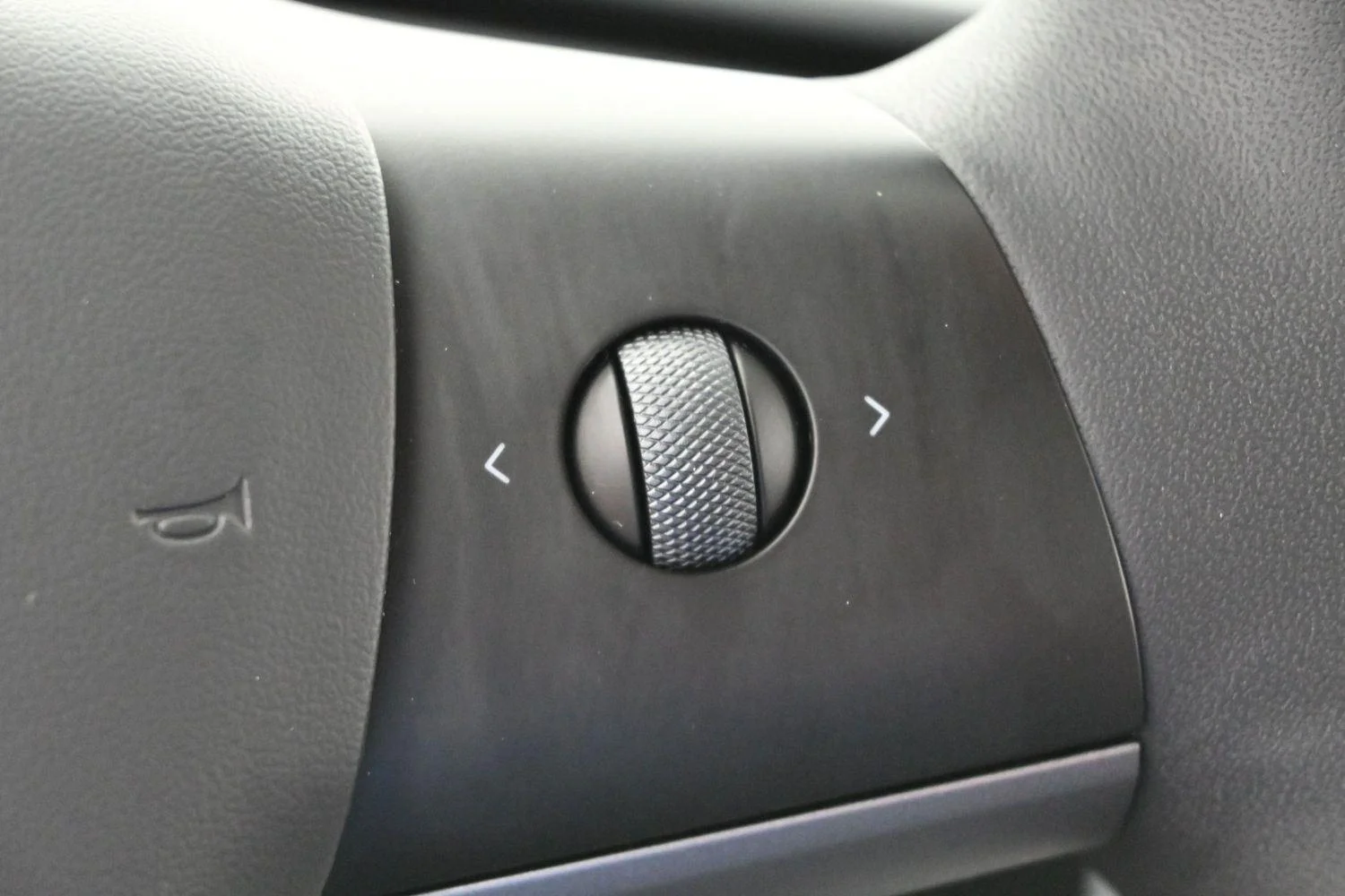 Used 2023  Tesla Performance image 19