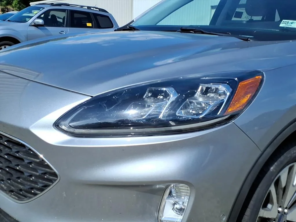 Used 2021 Silver Ford Titanium image 4