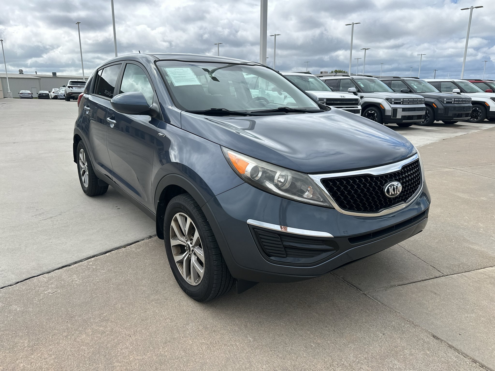 Used 2014 Twilight Blue Kia LX image 8