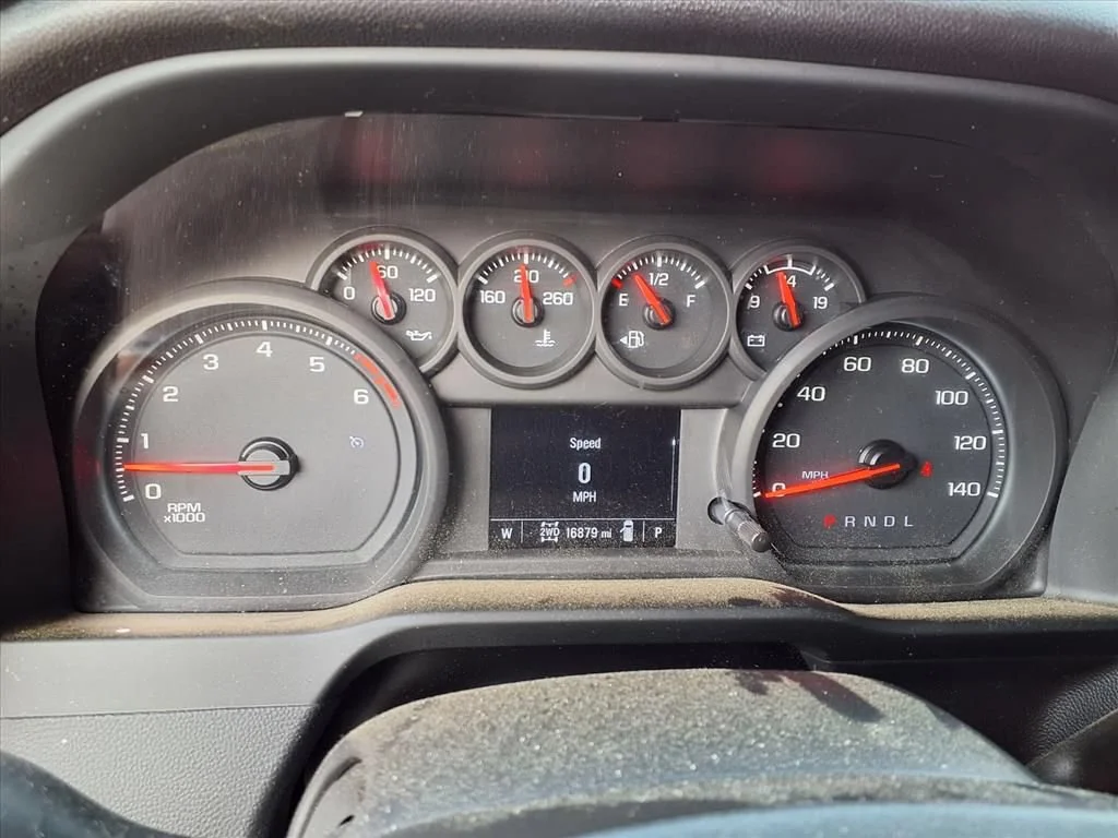 Used 2025 Summit White Chevrolet Custom image 27
