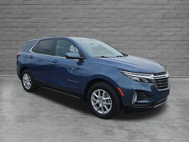 Used 2024 Lakeshore Blue Metallic Chevrolet LT image 7
