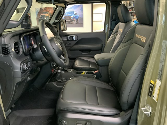 2025 Jeep Wrangler 4-Door Rubicon 392 Final Edition - Photo 32