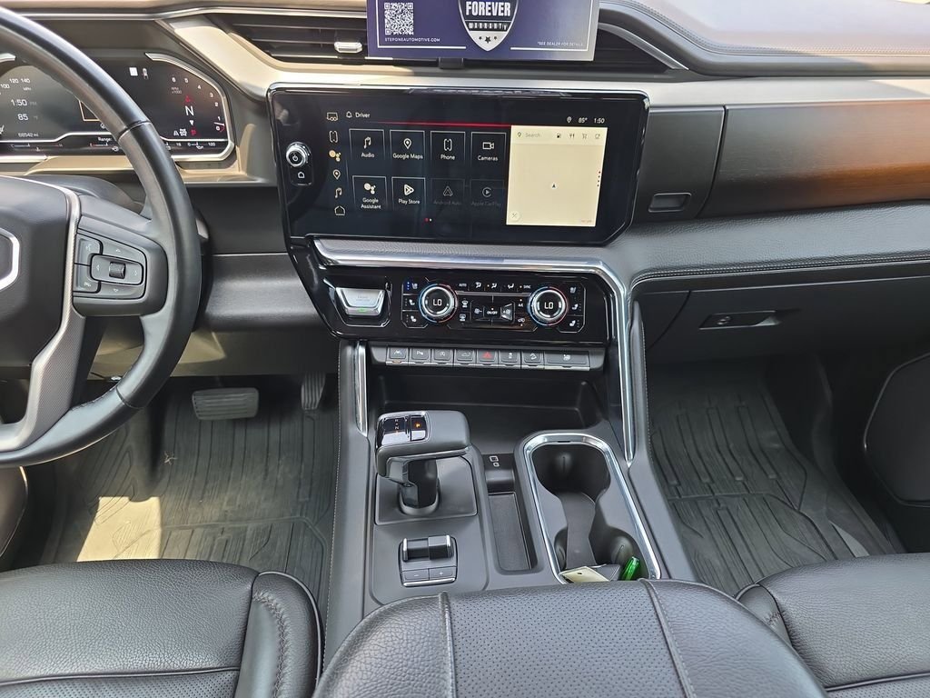 Used 2023 White GMC Denali image 16