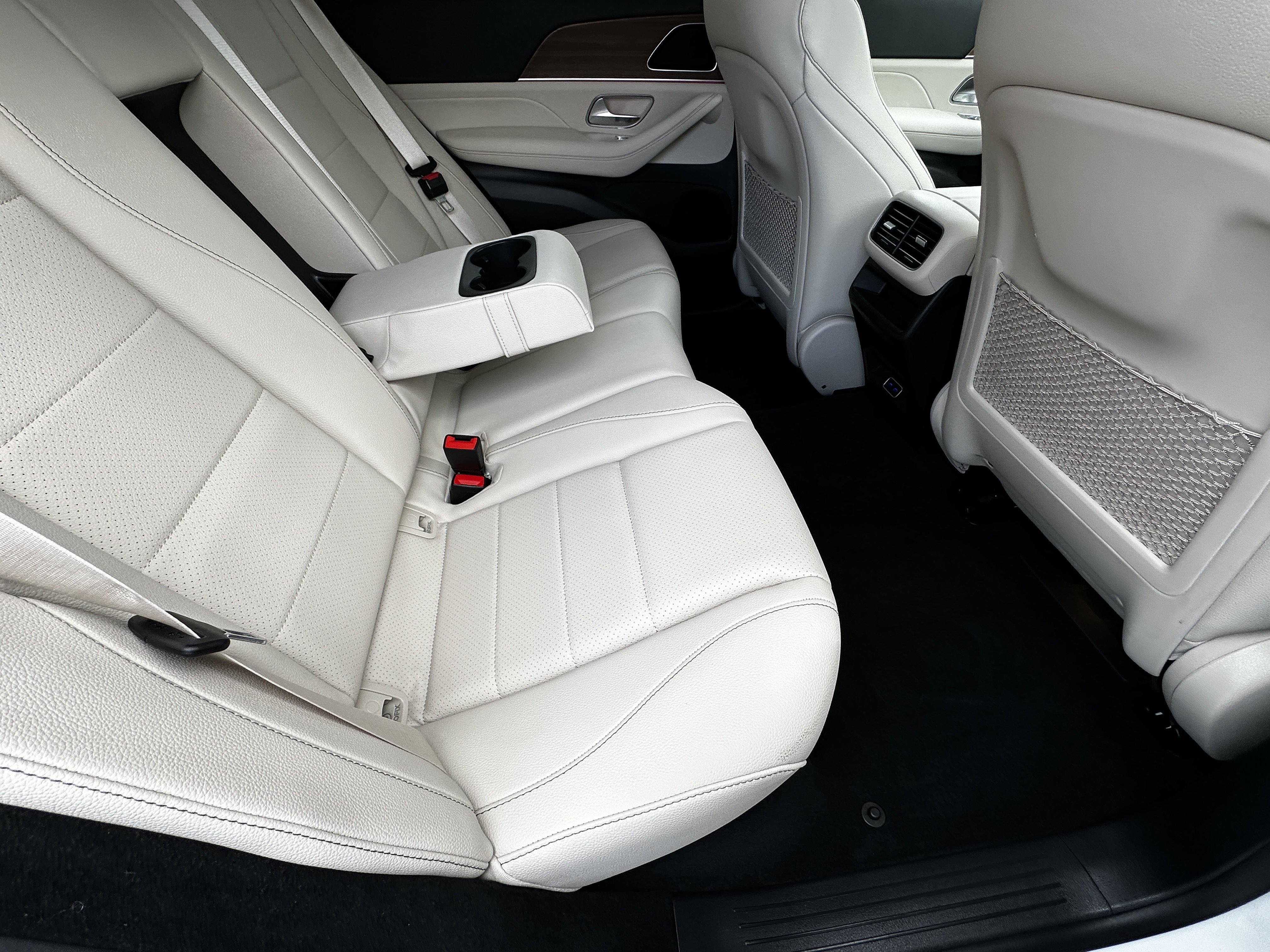 Certified Used 2026 White Mercedes-Benz GLE 450e image 18