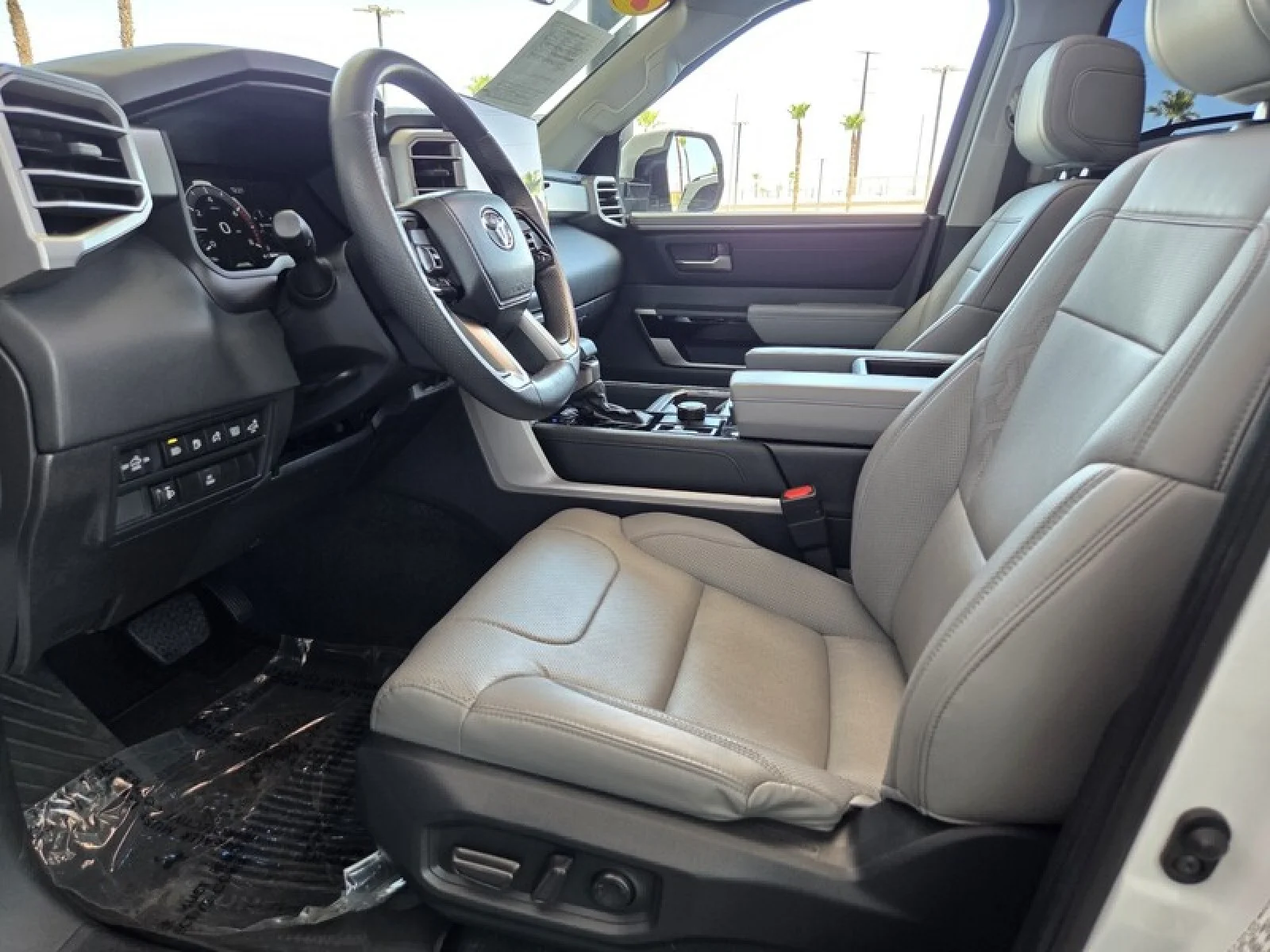 Used 2024 Wind Chill Pearl Toyota Limited Hybrid image 13