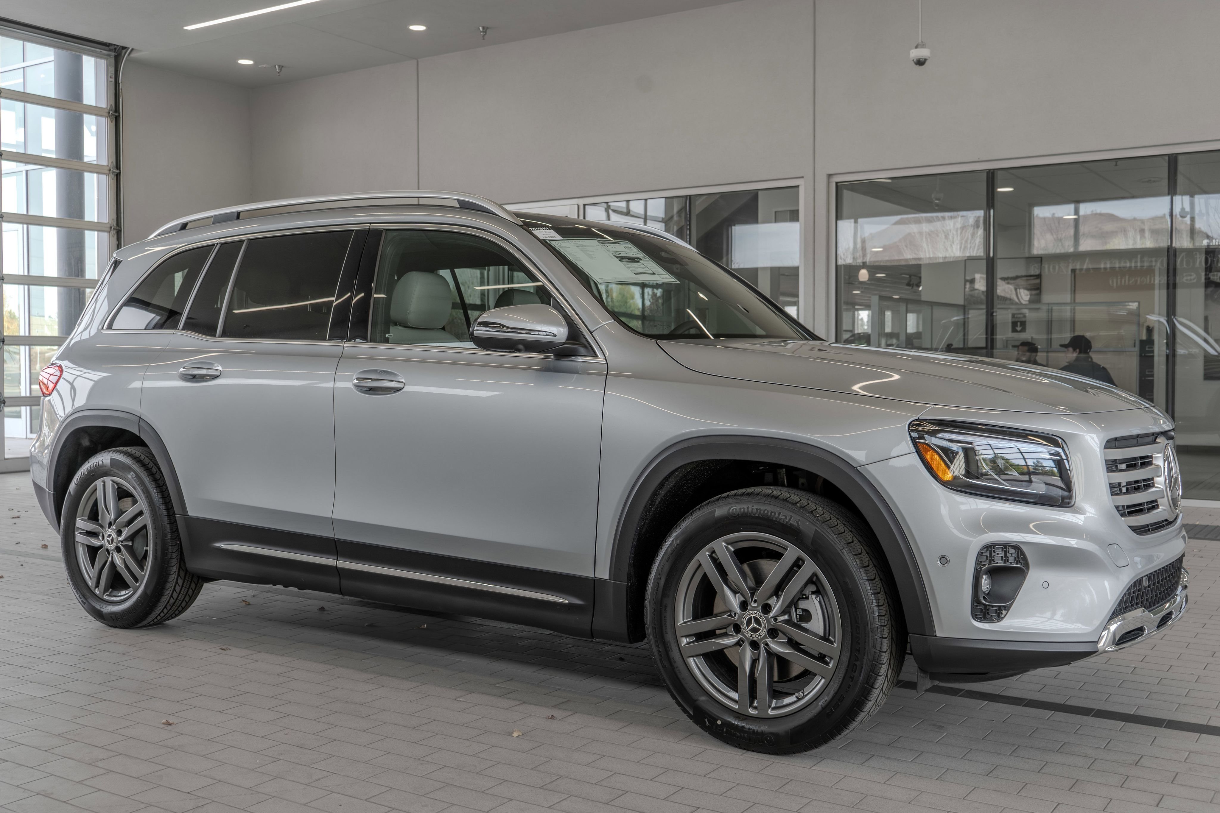 New 2026 Cirrus Silver Metallic Mercedes-Benz GLB 250 image 12