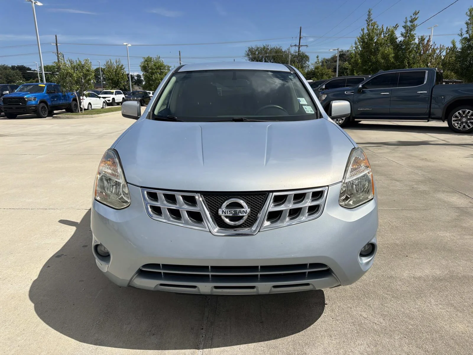 Used 2013 Blue Nissan FWD 4dr S image 2