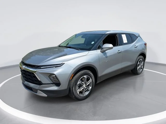 Used 2025 Gray Chevrolet LT image 1