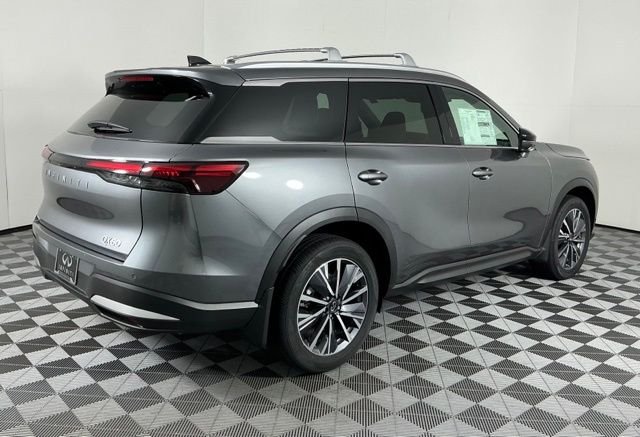 New 2027 GRAPHITE SHADOW INFINITI Luxe FWD image 6