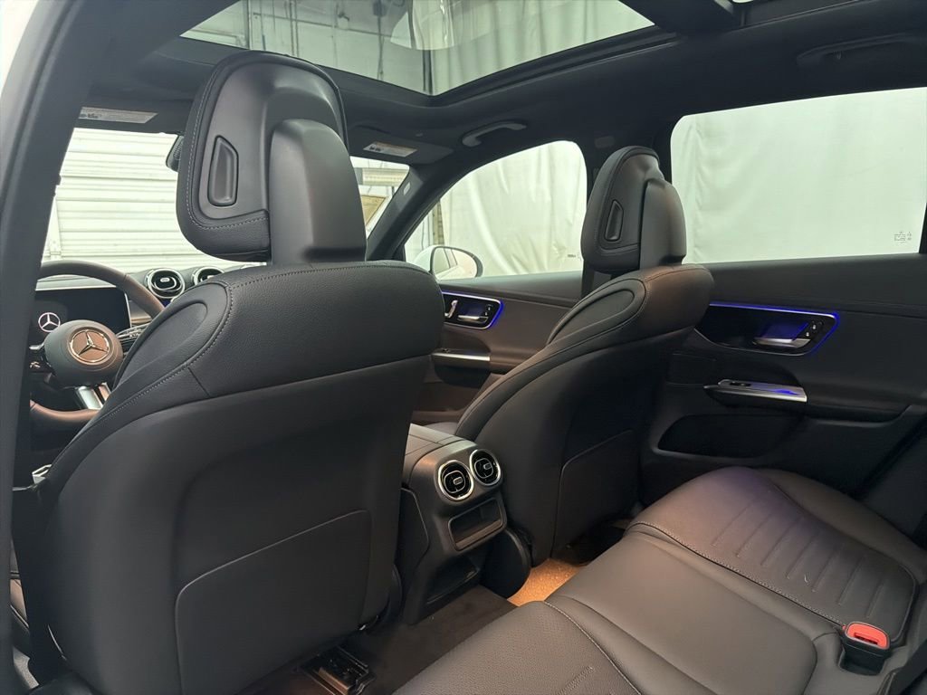 New 2026 Polar White Mercedes-Benz GLC 300 image 52