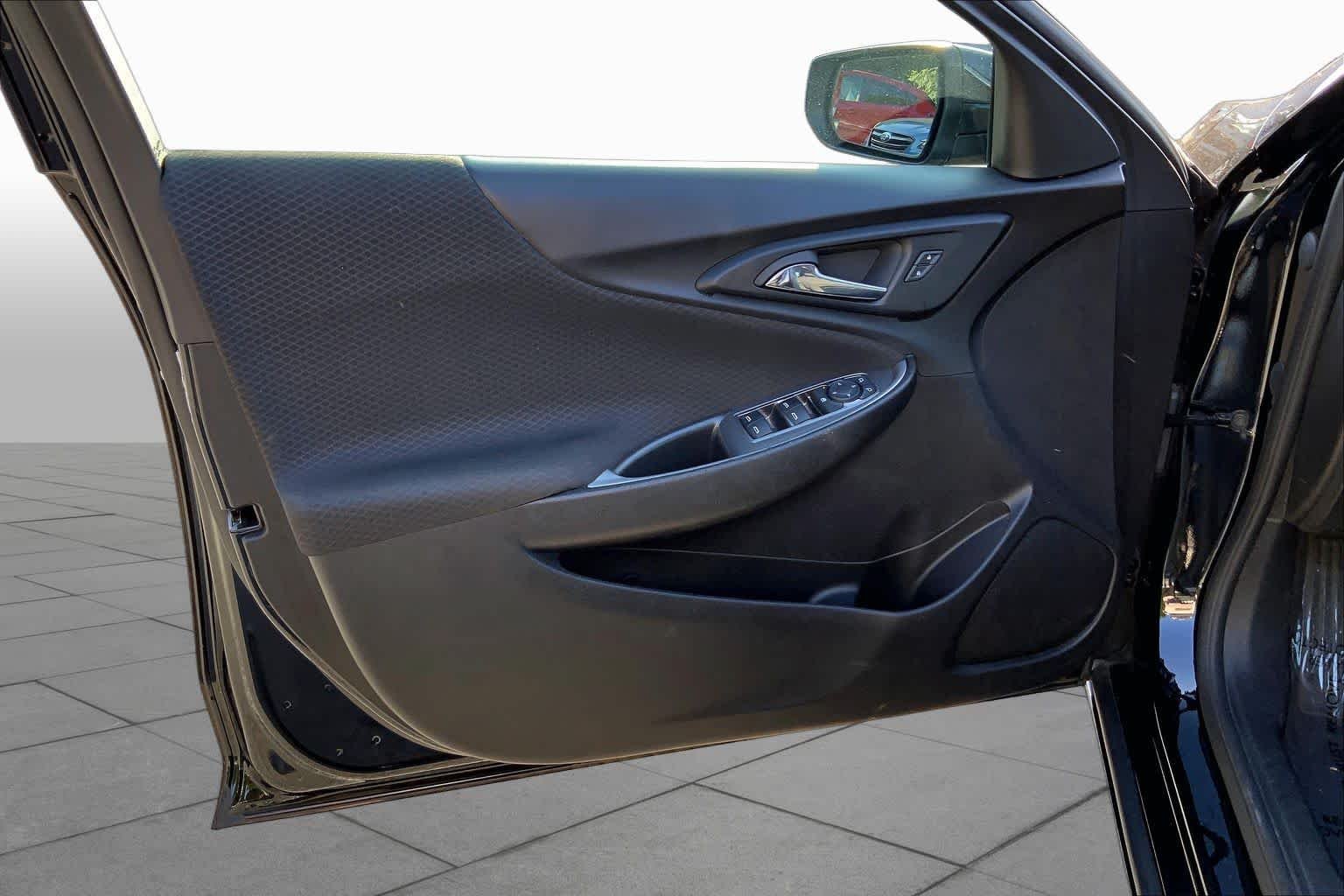 Used 2024 Mosaic Black Metallic Chevrolet LT image 19