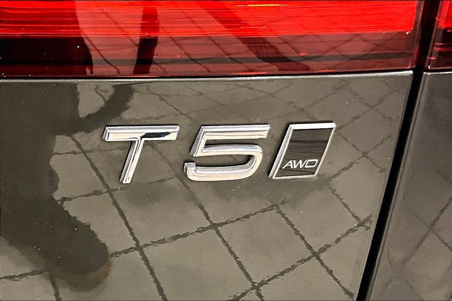 Used 2020 Pine Grey Metallic Volvo  image 10