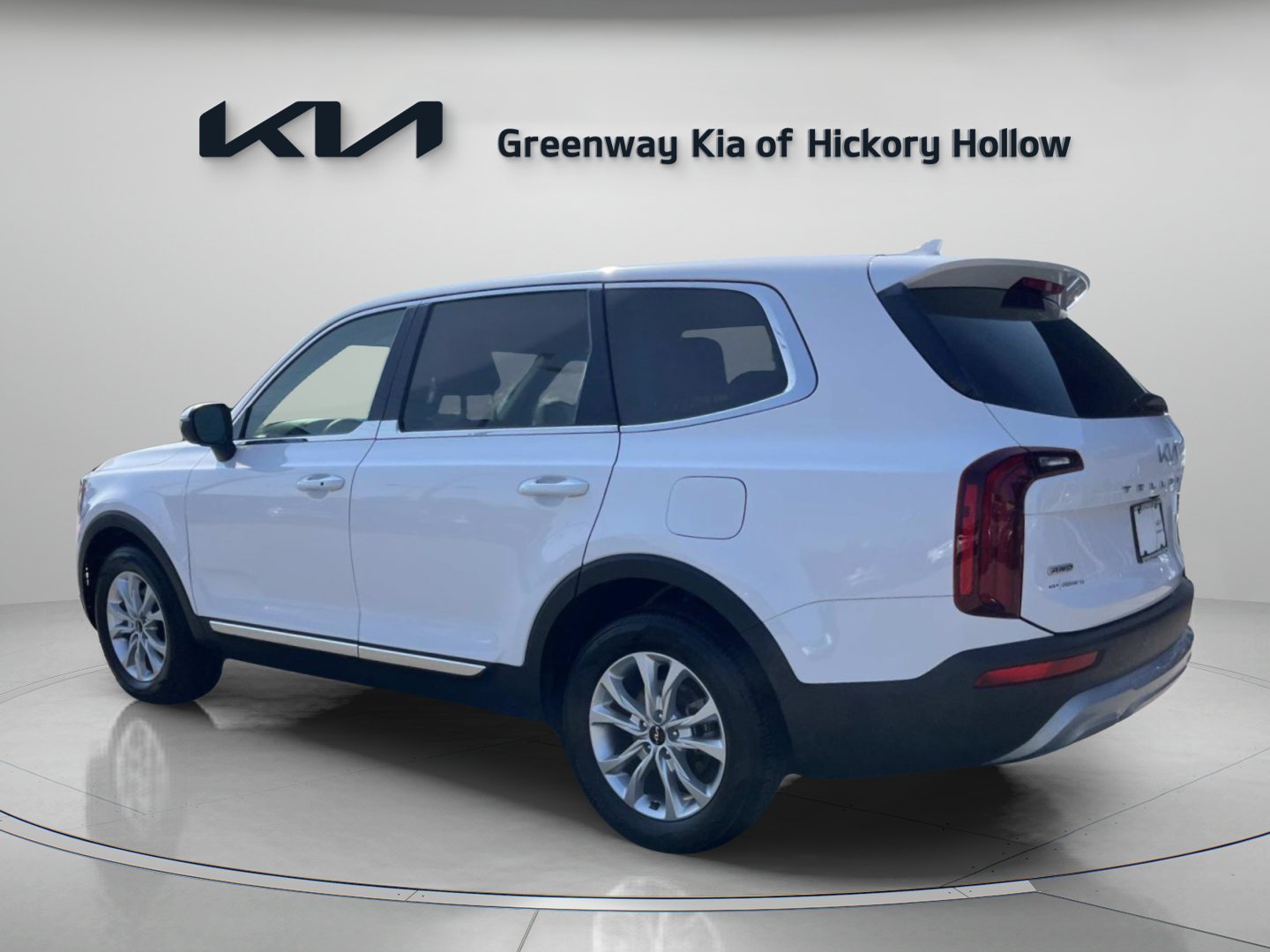 Used 2022 Glacial White Pearl Kia LX image 4