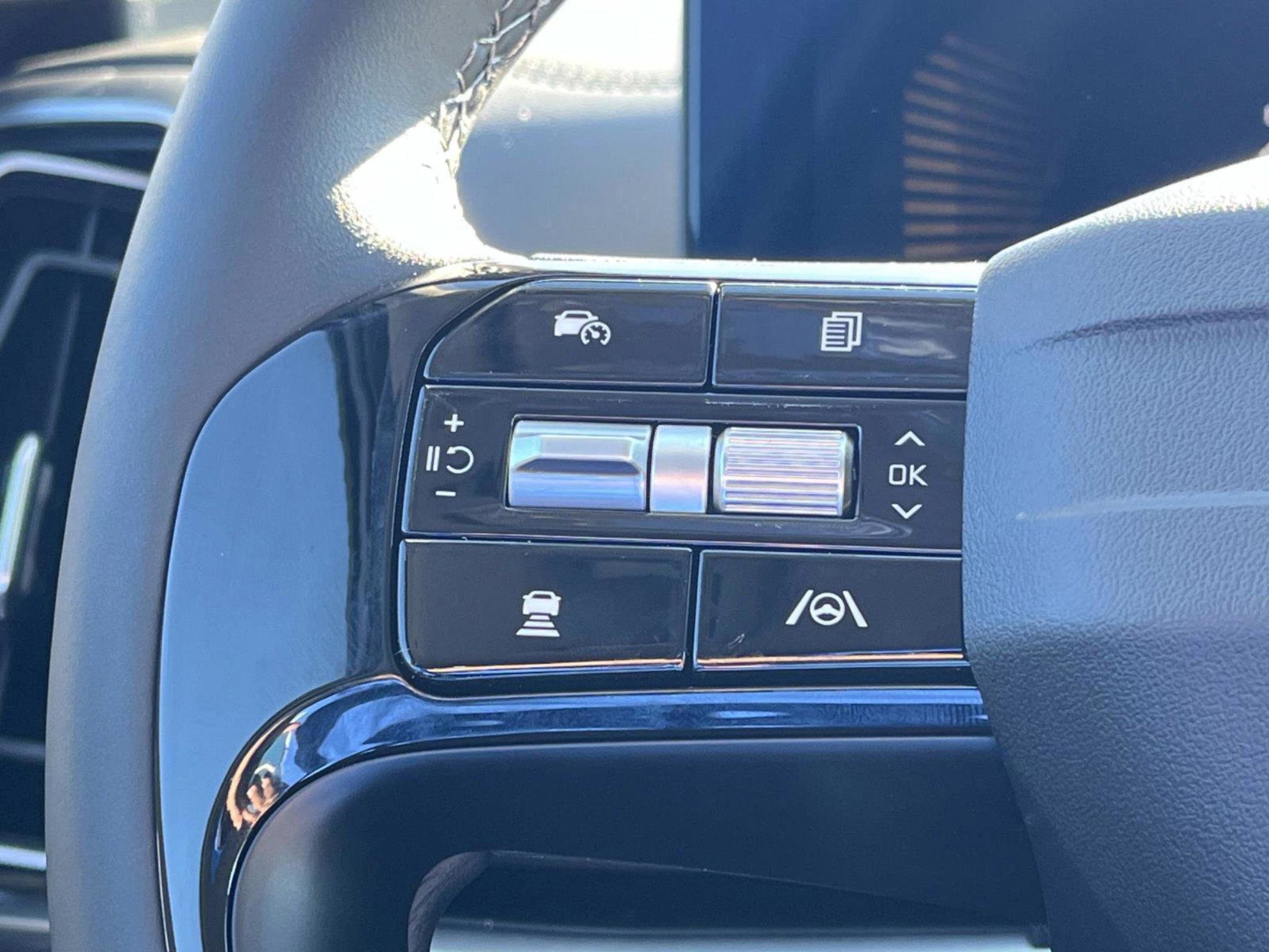 New 2026 Glacial White Pearl Kia S image 26
