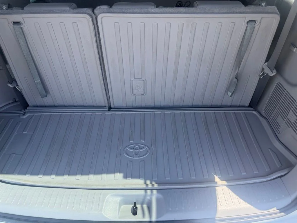 Certified Used 2019 Blizzard Pearl Toyota XLE image 45