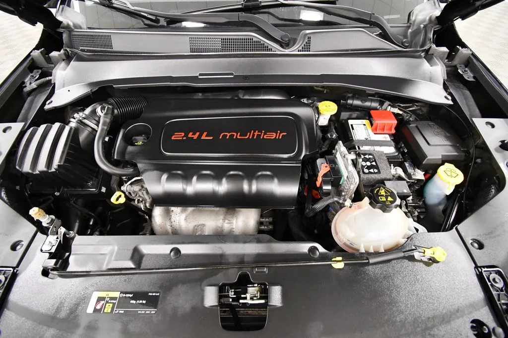 Used 2022 Black Jeep Limited image 12