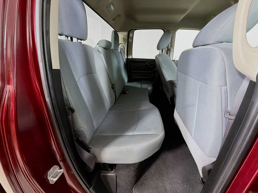 Used 2019 Maroon Ram Express image 22