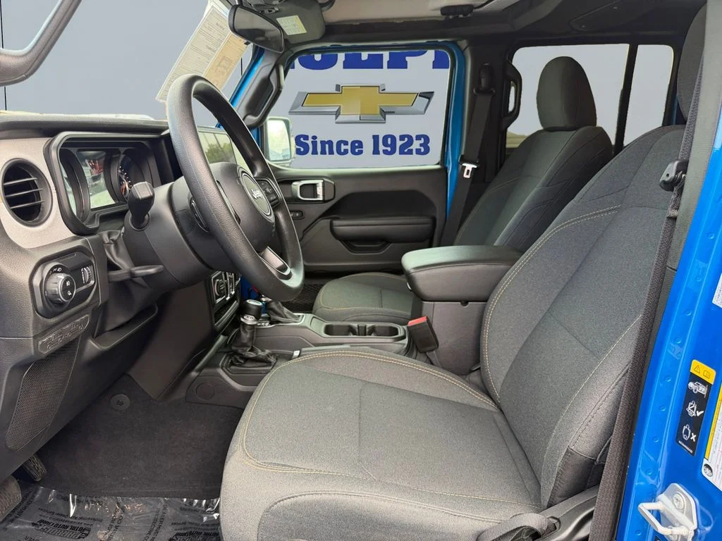 Used 2025 Hydro Blue Pearlcoat Jeep Nighthawk image 10