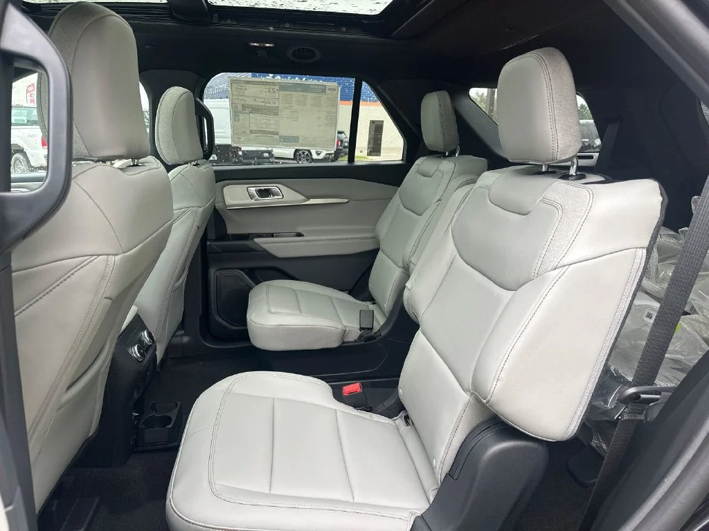 New 2027 Black Ford Active image 6