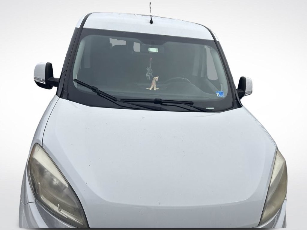 Used 2016 White Ram SLT image 2