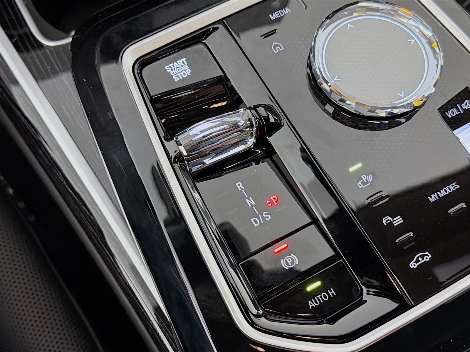 New 2026 Brooklyn Grey Metallic BMW 760i xDrive image 17