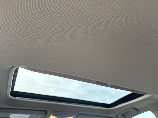 Used 2017 Gray Toyota XLE image 16