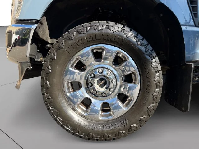 Used 2023 Antimatter Blue Metallic Ford King Ranch image 9