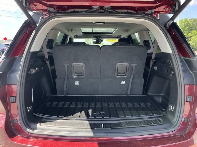 Used 2022 Red Jeep Limited image 8