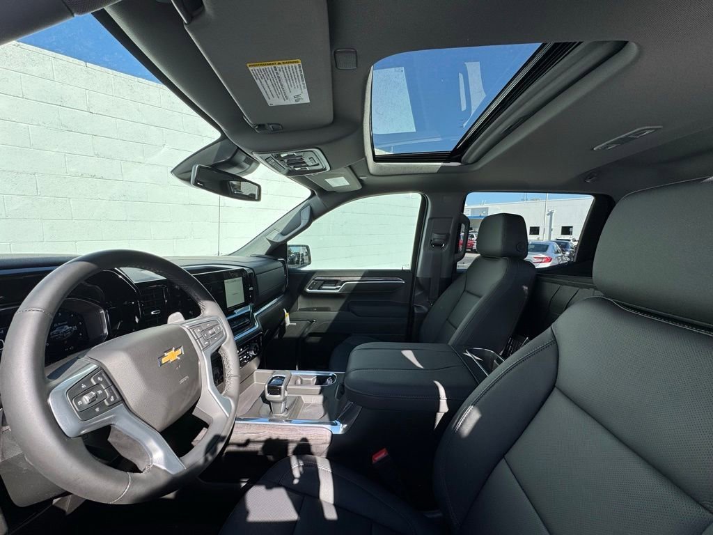 2026 Chevrolet Silverado 1500 LTZ - Photo 19