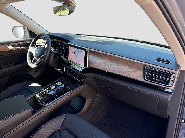 2026 Volkswagen Atlas SE w/Tech - Photo 25