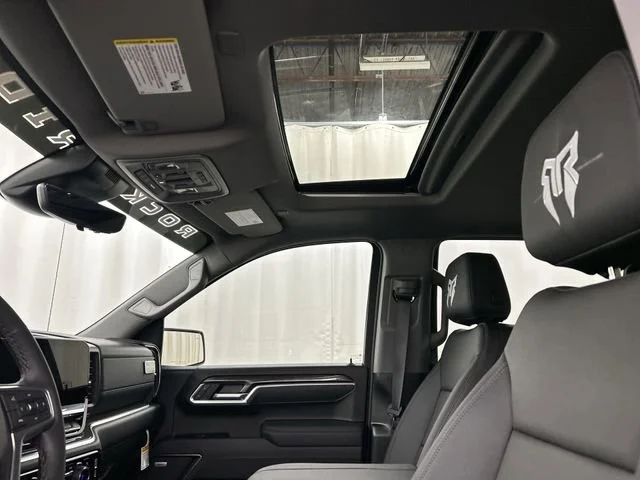 2025 Chevrolet Silverado 1500 LTZ - Photo 26
