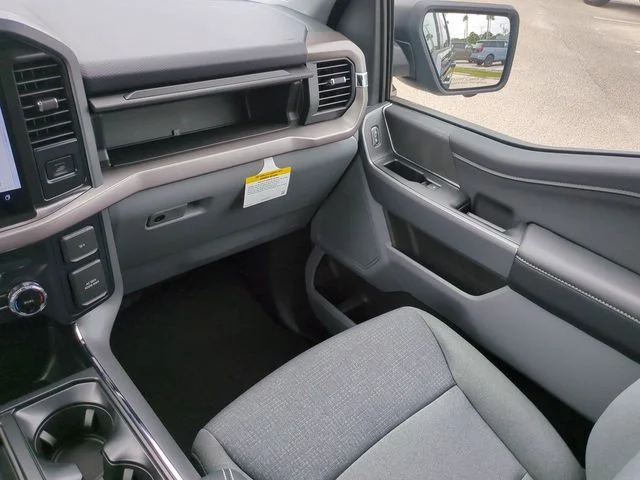 New 2026 Agate Black Metallic Ford XLT image 17