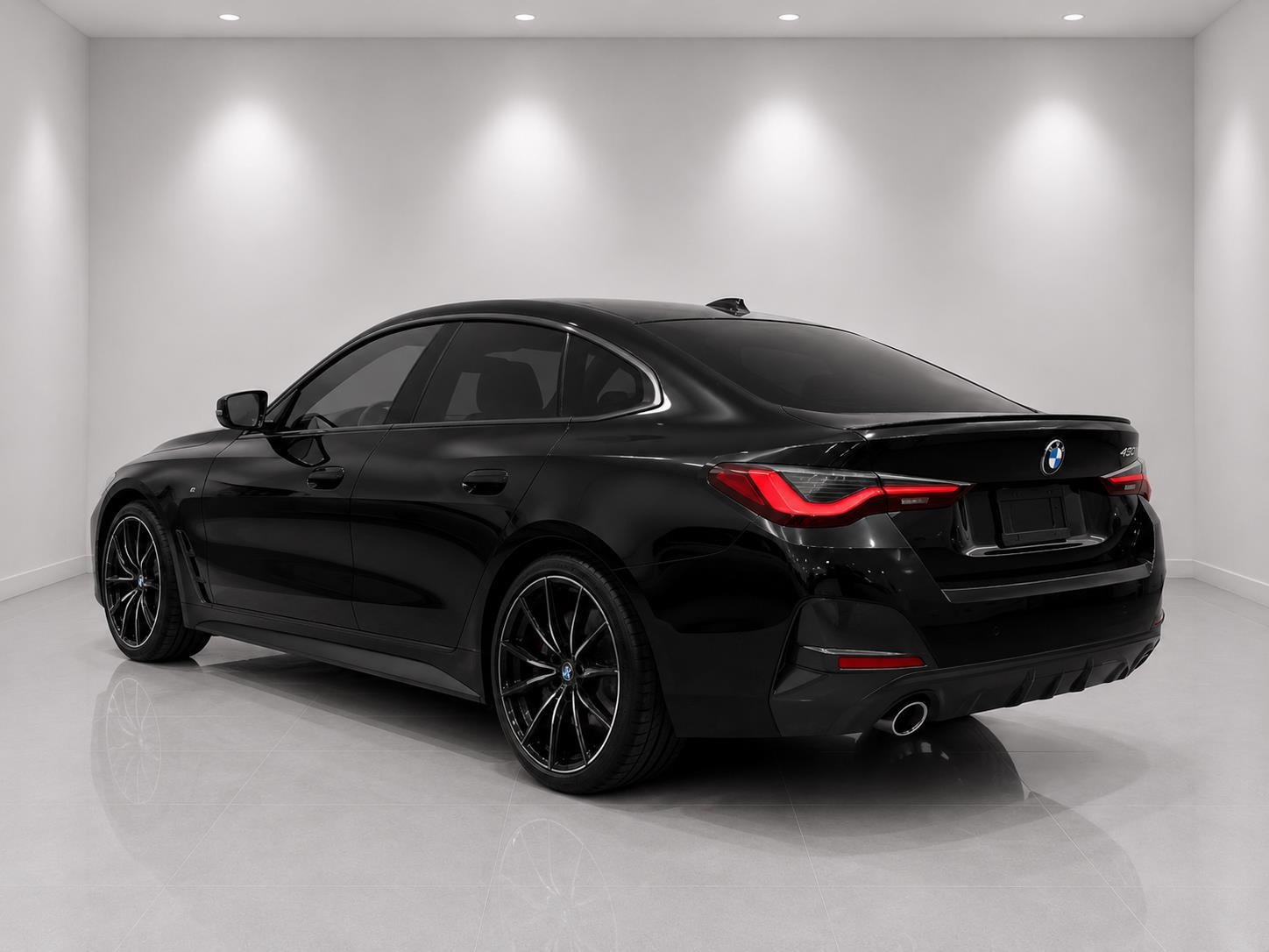Used 2022 Black Sapphire Metallic BMW 430i image 3