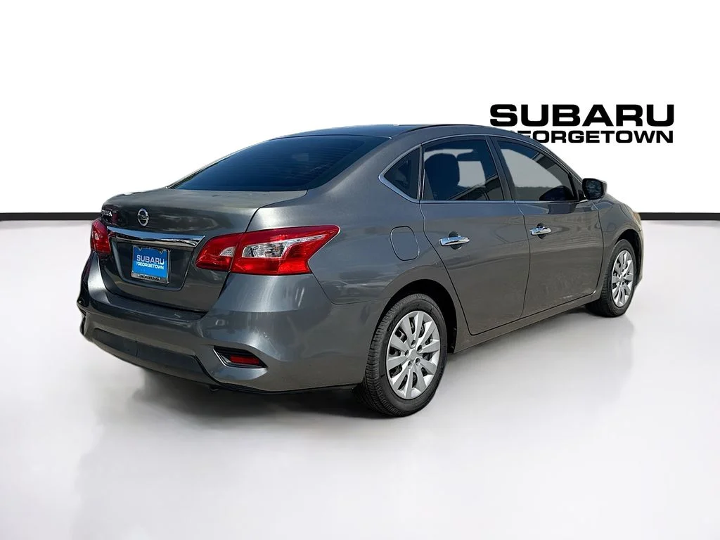 Used 2018 Gray Nissan S image 7