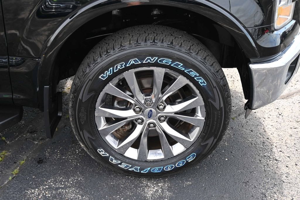 Used 2016 Black Ford Lariat image 17