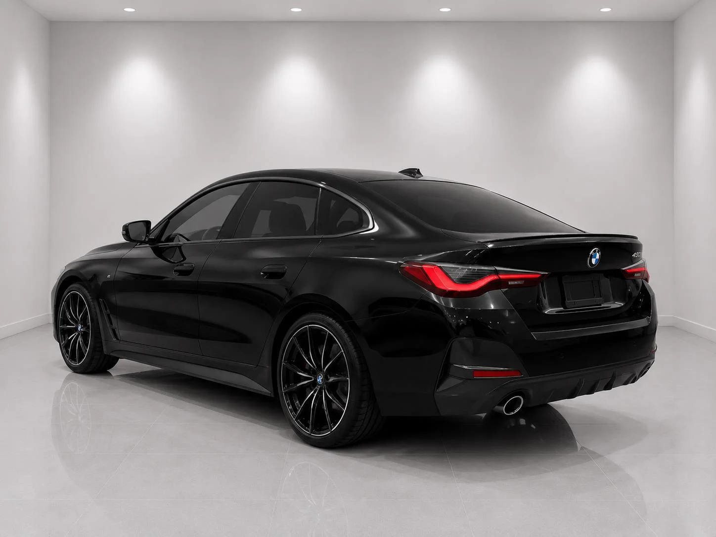 Used 2022 Black Sapphire Metallic BMW 430i image 3