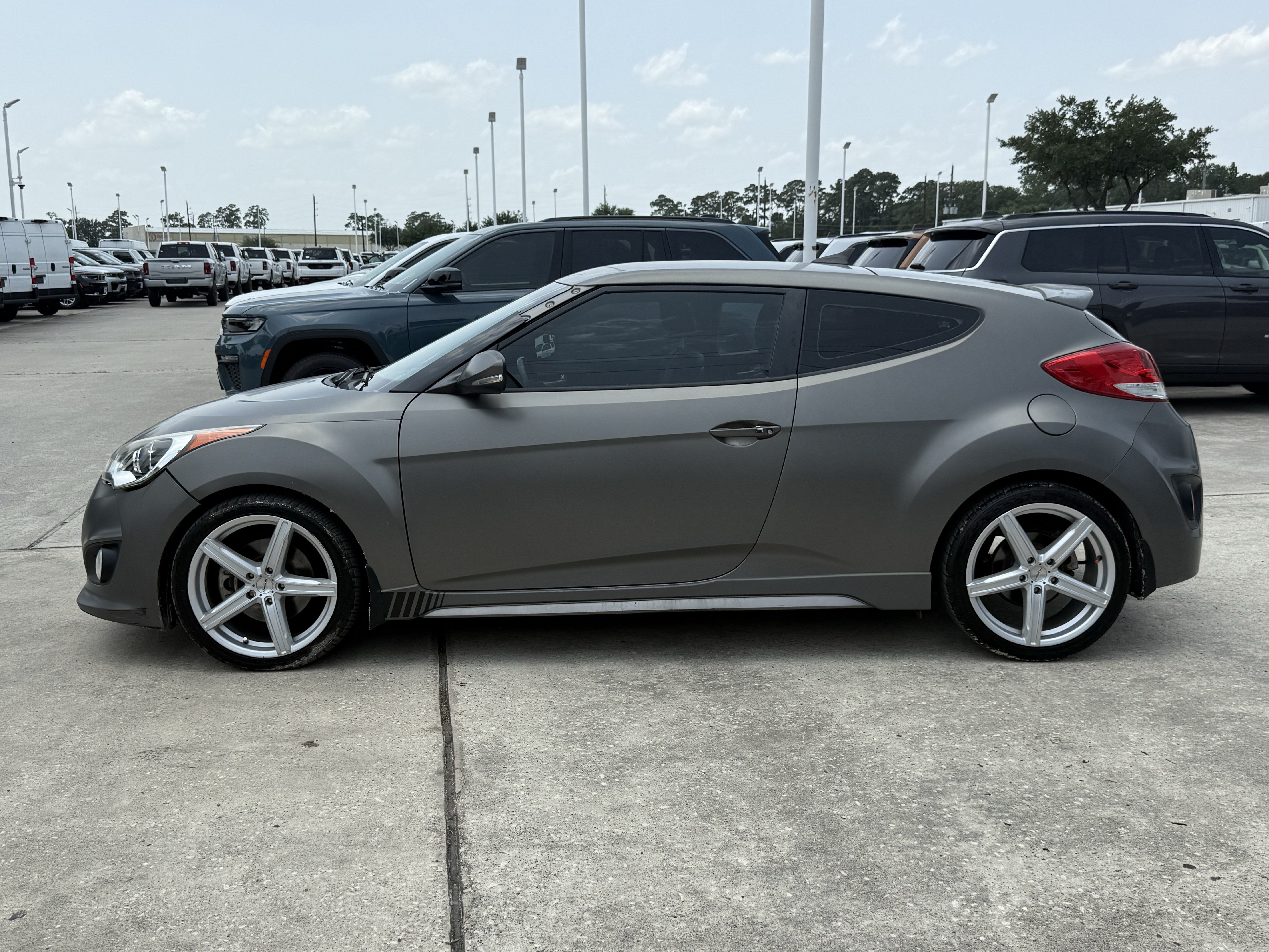 Used 2016 Matte Gray Hyundai Turbo image 8