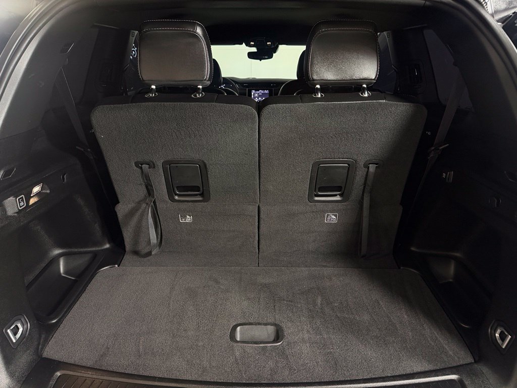 Used 2023 Black Jeep Altitude image 19