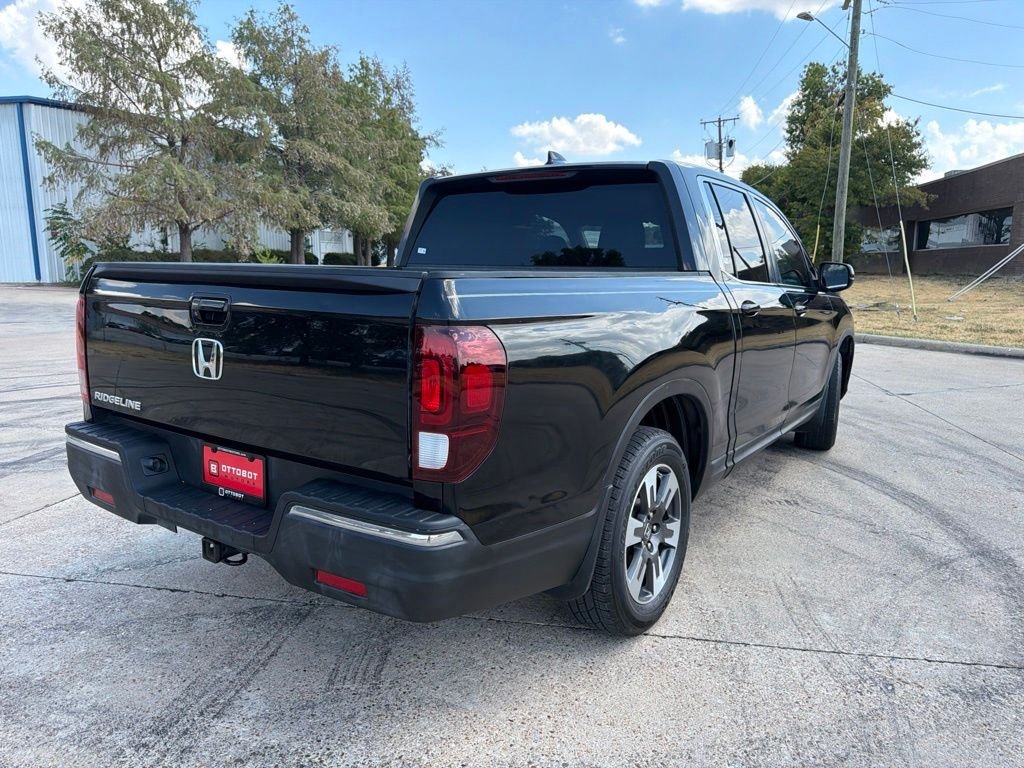 Used 2017 Black Honda RTL image 6