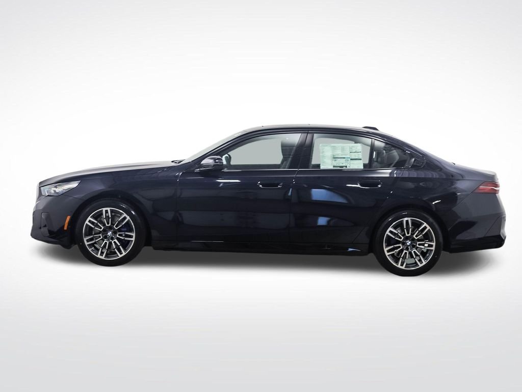 Used 2026 Carbon Black Metallic BMW 530i xDrive image 3