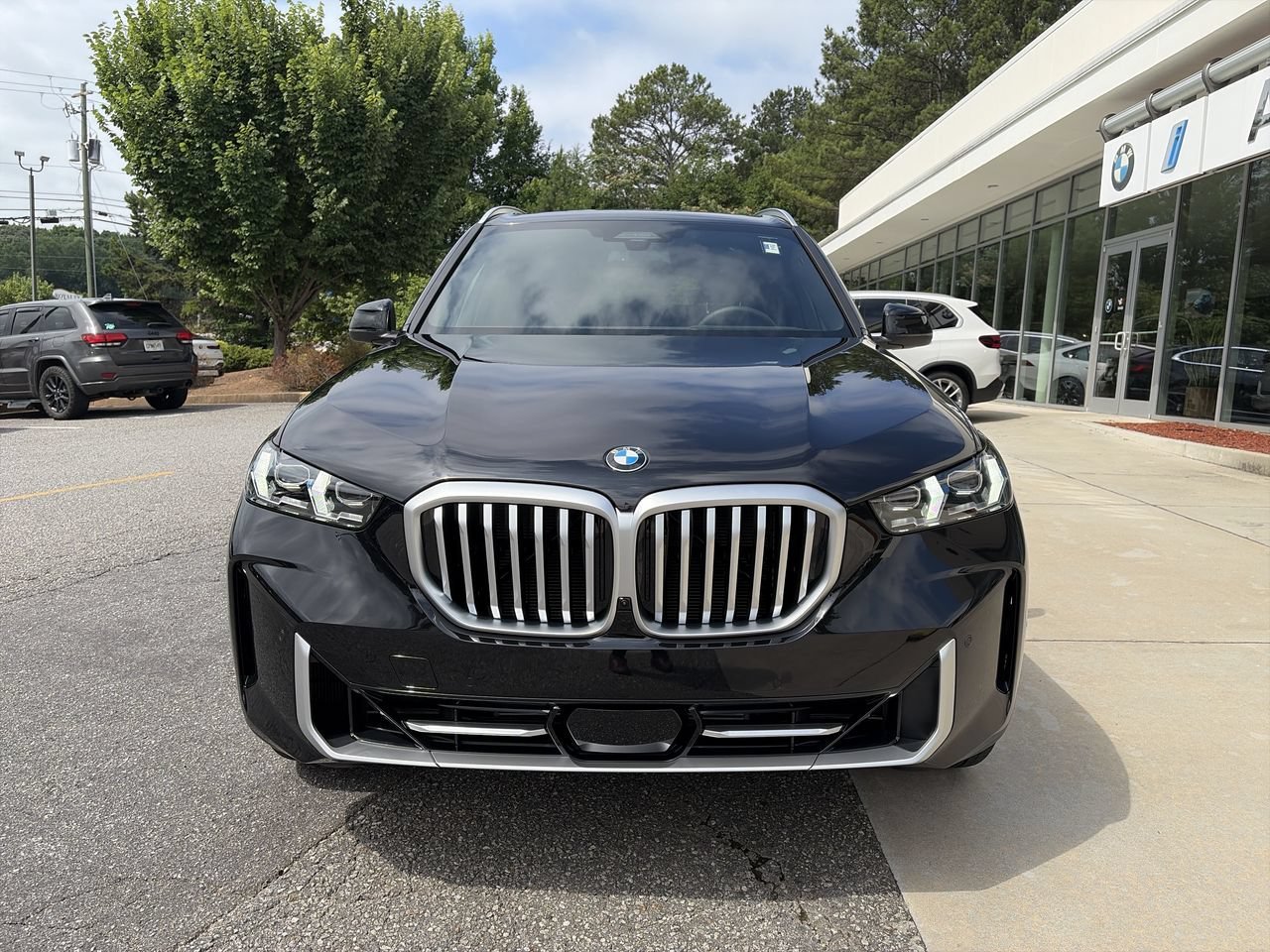 New 2026 Black Sapphire Metallic BMW xDrive40i image 3