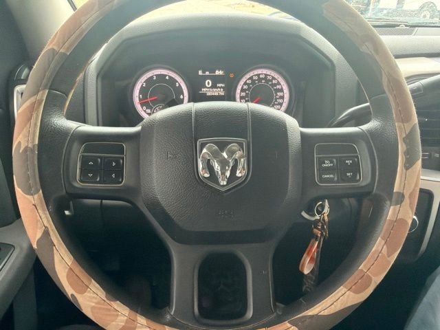Used 2013 White Ram SLT image 7