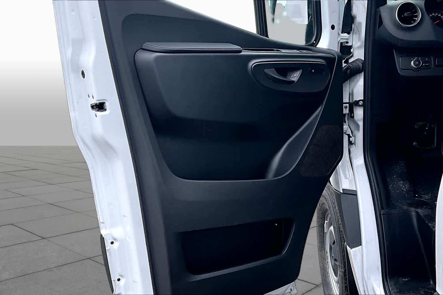 New 2026 Arctic White Mercedes-Benz  image 12